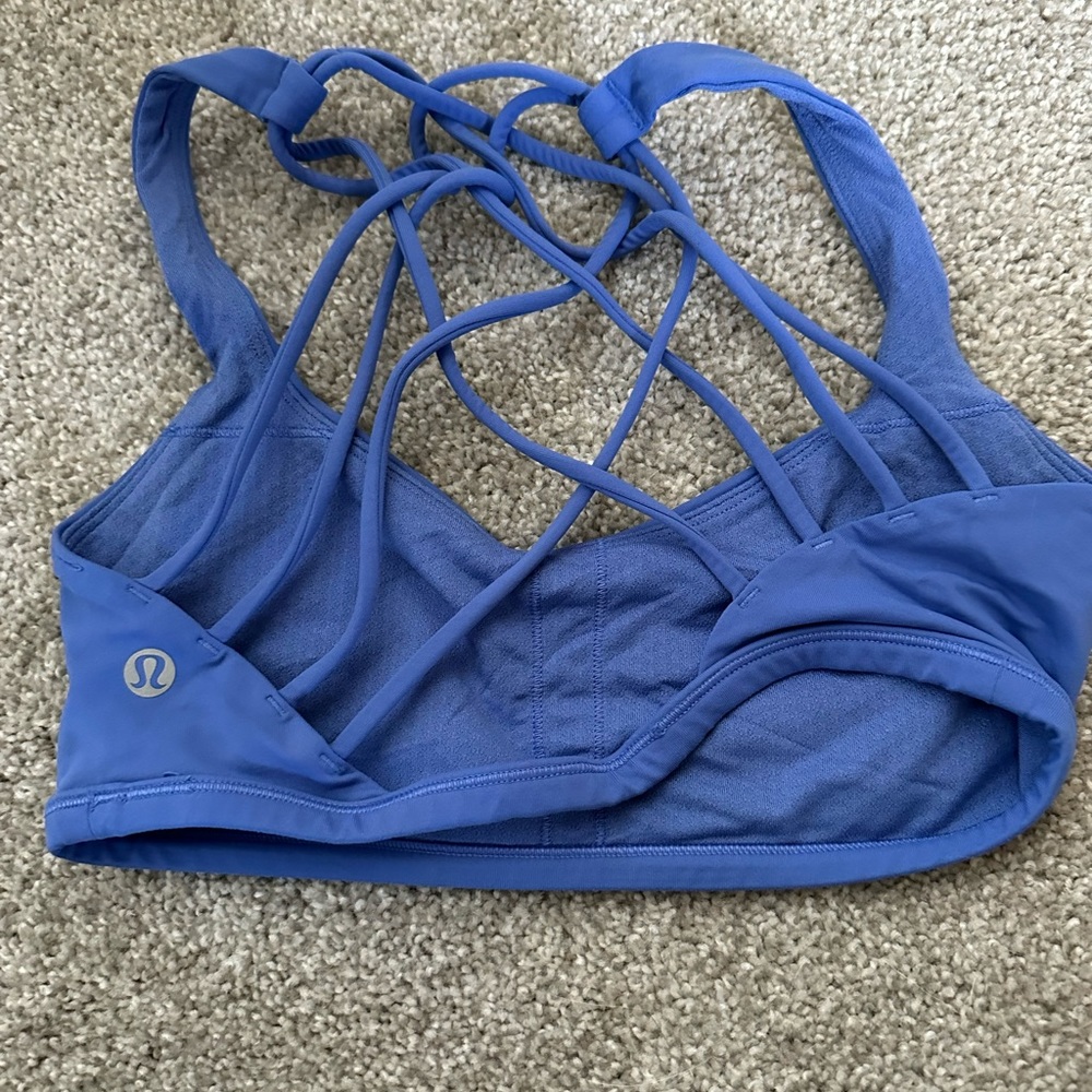 Lululemon Free to be Wild bra